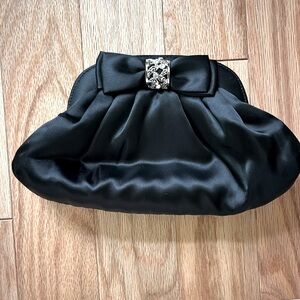 Satin jewel evening clutch w/silver chain